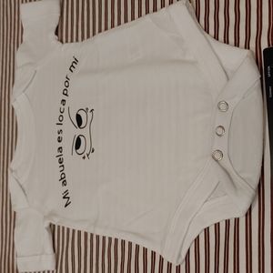 3 FOR $18 NEW ONESIE..(SPANISH) MI ABUELA ES LOCA POR MI